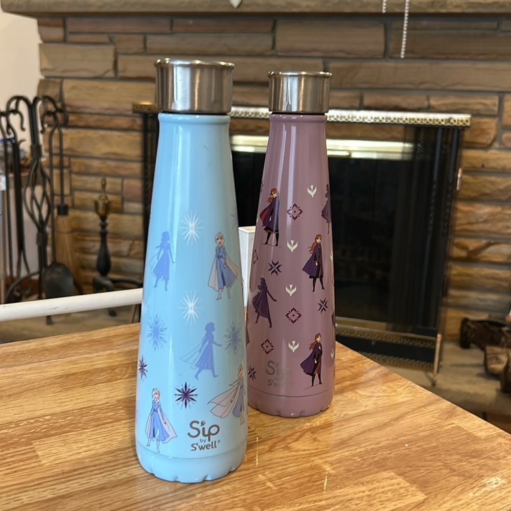 S'ip by S'well Disney Frozen Water Bottle Set Anna & Elsa 15oz